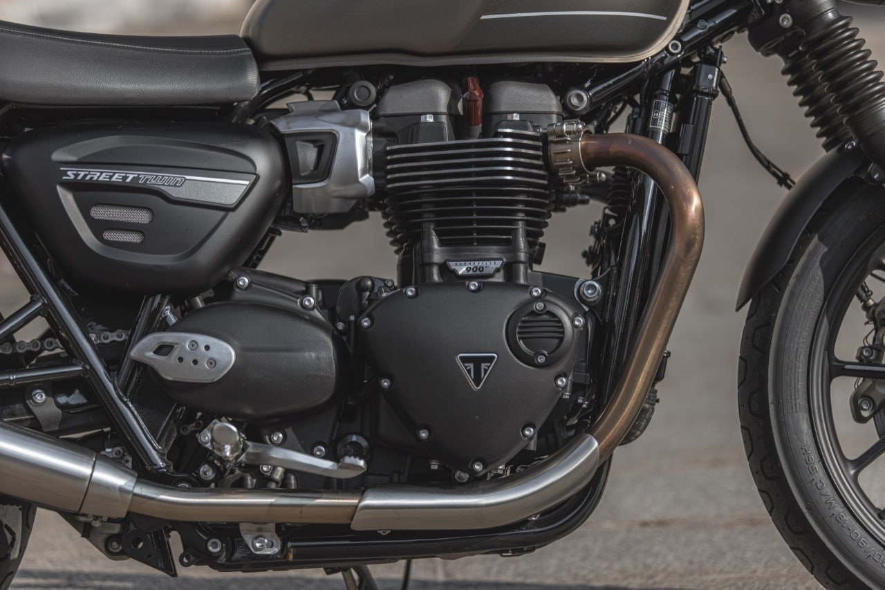 Moto Guzzi V7 Centenario e Triumph Street Twin: questione di PEDIGREE